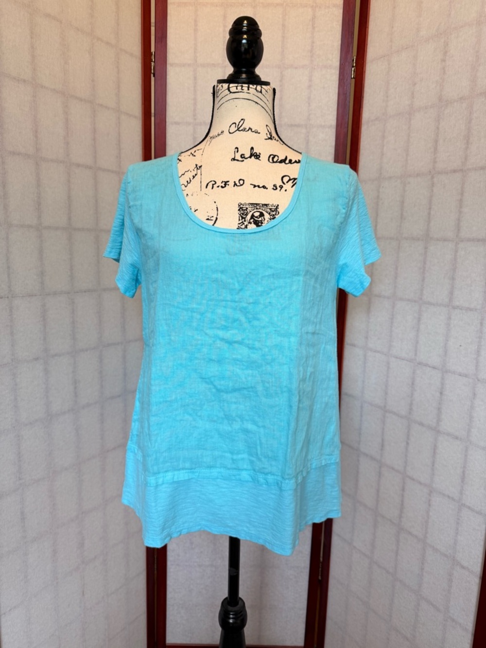 cut loose Turquoise Scoop Neck Short Sleeve Top - NWT - Size Small